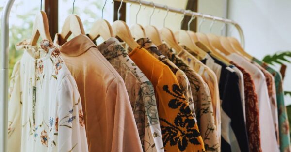 advantages-and-disadvantages-of-fast-fashion