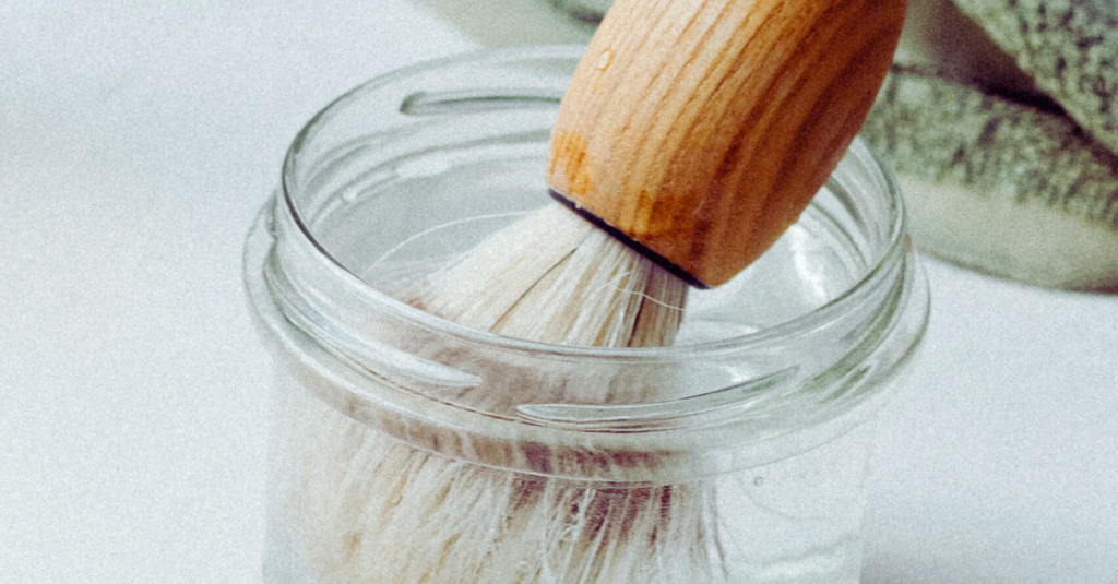 The 5-Minute Trick to Keeping Your Brush in Top-Notch Condition!